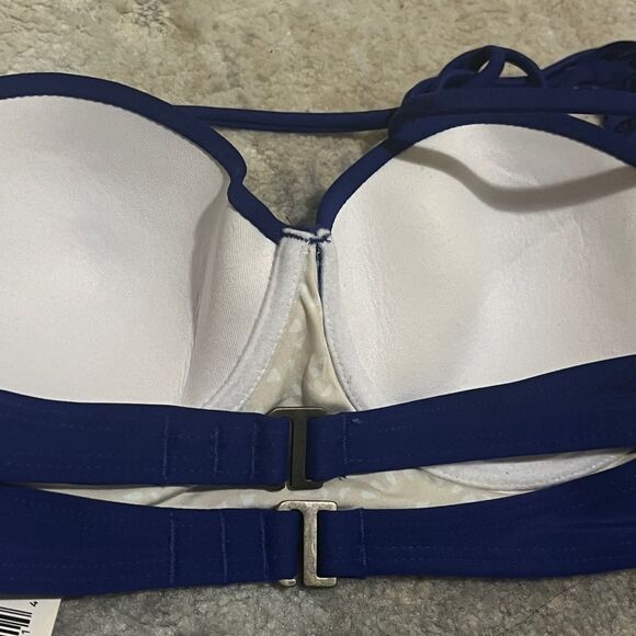 NWT Cleobella Bikini top Tassels Sz Small - Picture 3 of 3